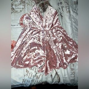 Forever 21 Velvet romper‎